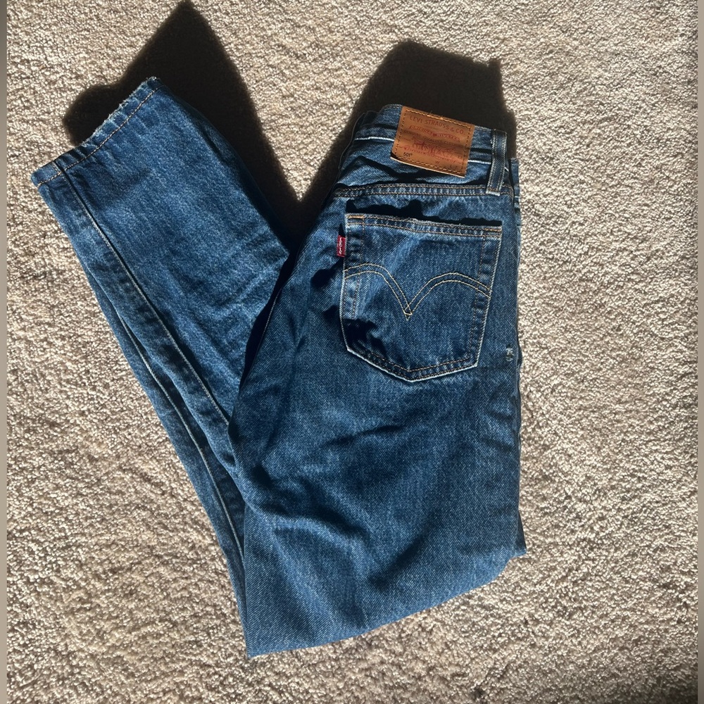 Levi’s 501, Cropped,Highrise,Straight leg. Superb condition.
